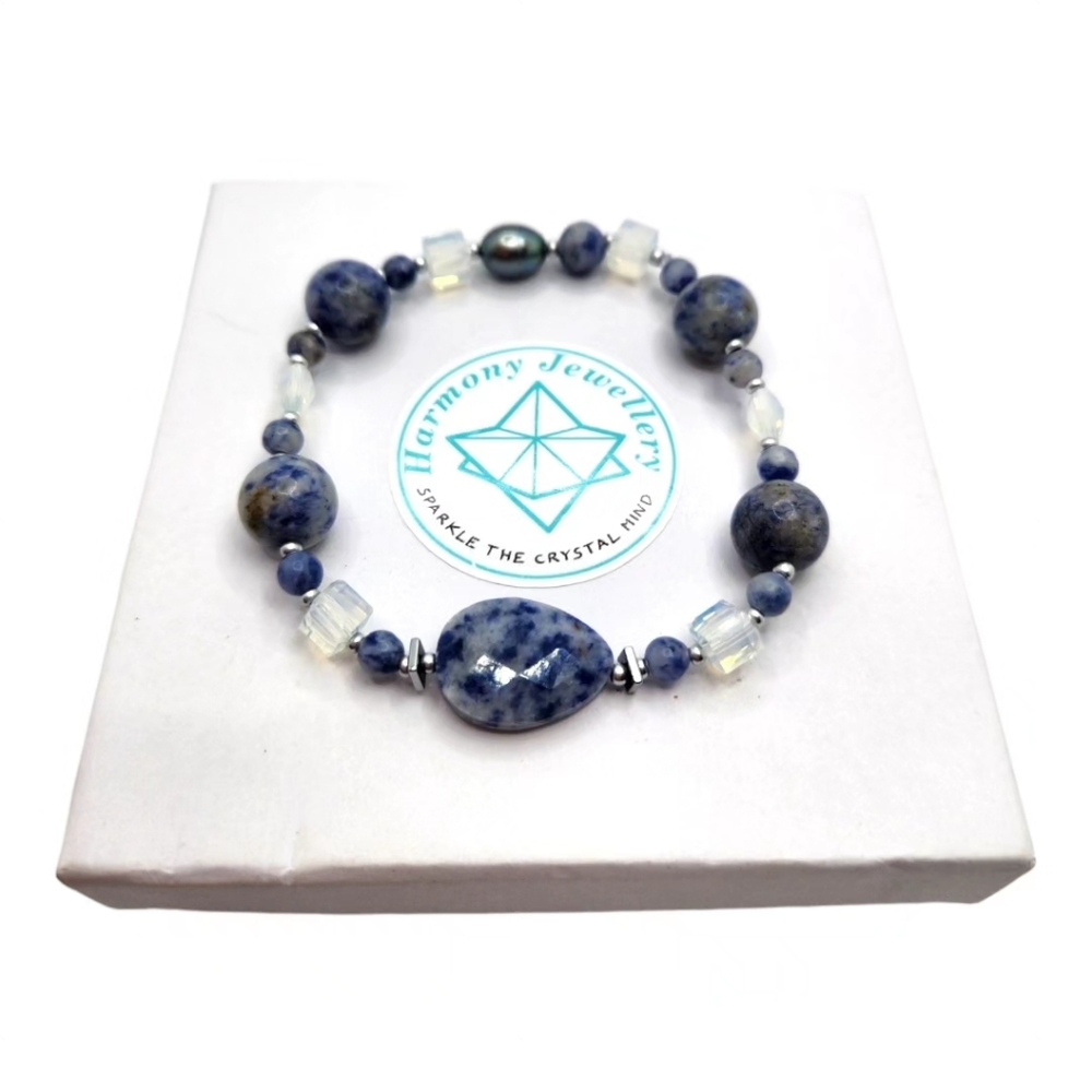 Sodalite, Pearl, Sea Opal bracelet